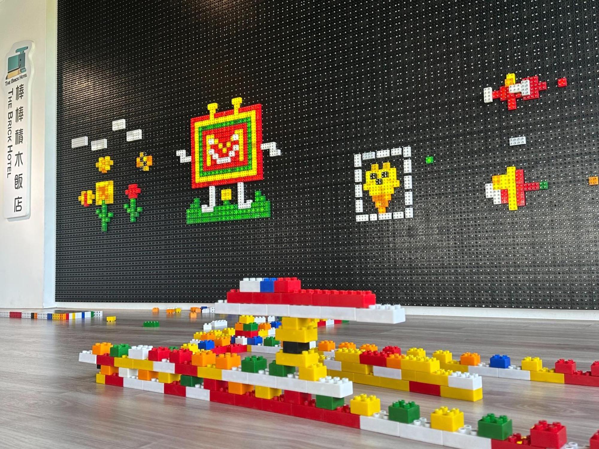 The Brick Hotel Taibao Экстерьер фото